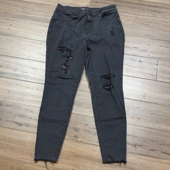 Maurices black jeans high rise ripped plaid patched raw hem distressed - Picture 1 of 9